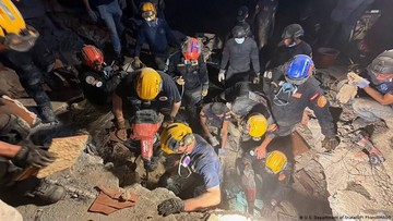 Puluhan Ribu Orang Masih Hilang Usai Gempa Venezuela