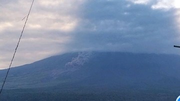 Gunung Semeru Erupsi Lagi Sore Ini, Luncurkan Awan Panas hingga 4 Km