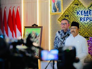 Kemensos Tindak Pendamping PKH Rangkap Pekerjaan