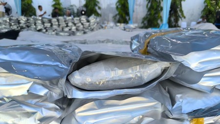 Berapa Nilai Ekonomi 3,37 Ton Kuncup Ganja yang Digerebek di Gresik?