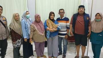 Respons Cepat Polda Sumsel Selamatkan Bayi Terlantar di Banyuasin