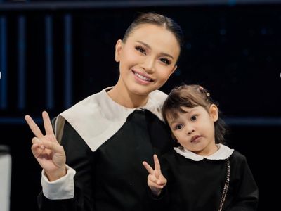 Potret Rossa Bareng Putrinya, Raina, yang Curi Atensi, Ibu-Anak Tampil Couple