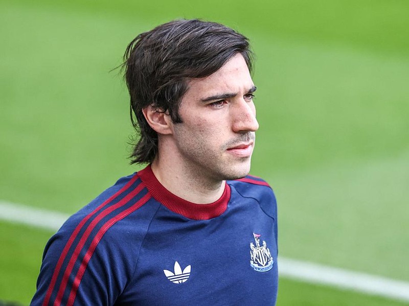 Sandro Tonali of Newcastle United arrives during the Premier League match between Newcastle United and West Ham United at St. James's Park in Newcastle, United Kingdom, on May 17, 2026. (Photo by Alfie Cosgrove/News Images/NurPhoto via Getty Images)