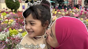 Semangat dan Doa Shireen Sungkar Dampingi Anak Idap Autisme