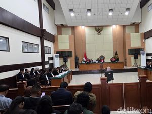 Jaksa di Sidang dr Tifa: Jokowi Alami Kerugian Imateriil dan Merasa Dihina