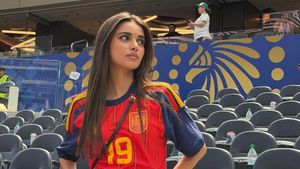 Gaya Ines Garcia, Pacar Lamine Yamal, Pakai Jersey Crop Top di Piala Dunia