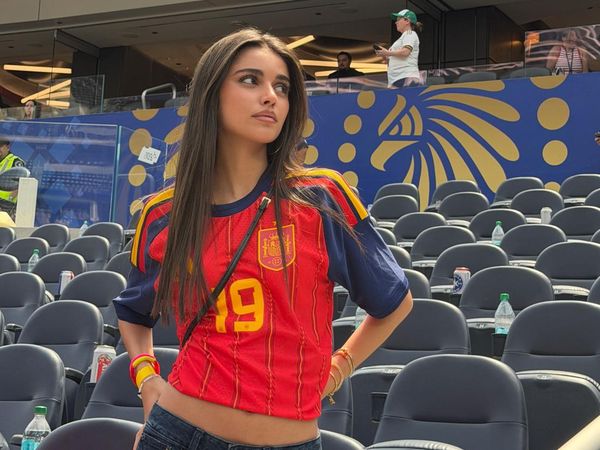 Gaya Ines Garcia, Pacar Lamine Yamal, Pakai Jersey Crop Top di Piala Dunia