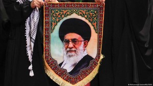 Video: Pejabat Tinggi Iran Hadiri Upacara Penghormatan Terakhir Ali Khamenei