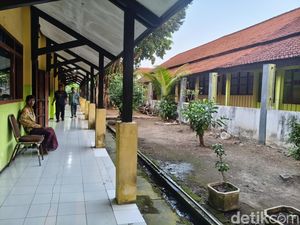 Liponsos Sidoarjo Overkapasitas, Kekurangan Fasilitas-Gedung Tak Layak