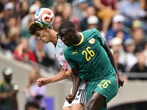 Selama Staf Pelatih Tak Diganti, Pape Gueye Ogah Bela Senegal Lagi