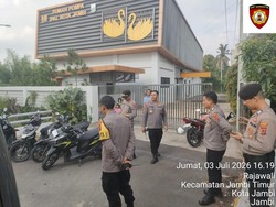 Remaja HendakTawuran Dibubarkan Polisi, Motor hingga Sajam Ditinggal