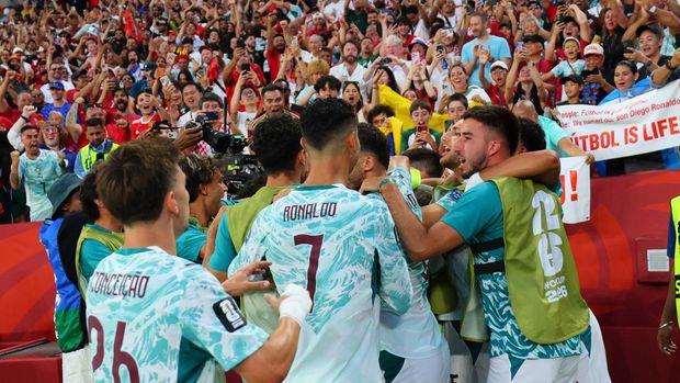 Soccer Football - FIFA World Cup 2026 - Round of 32 - Portugal v Croatia - Toronto Stadium, Toronto, Canada - July 2, 2026 Portugal's Goncalo Ramos celebrates scoring their second goal with teammates REUTERS/Mike Segar