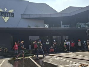 Sisa Kebakaran Rama Biliar Jogja, Luarnya Bagus Dalamnya Hangus