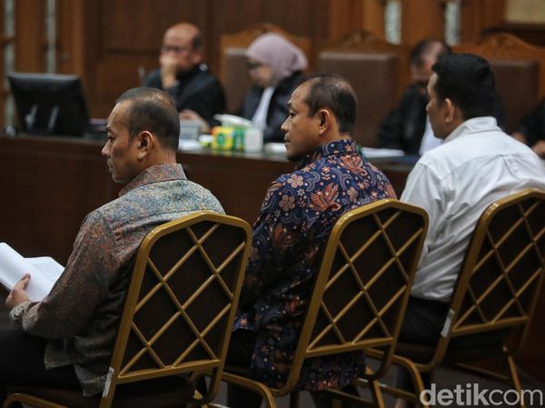 Tiga Pejabat Bea Cukai Didakwa Terima Suap Rp 78,8 Miliar
