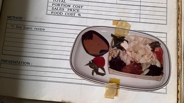 Begini Penampakan Buku Resep dari Restoran Hotel Bali Terkenal Era 1990-an