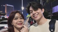 Brisia Jodie Kulineran Bareng Suami, Makan Tumpeng hingga Telur Gulung
