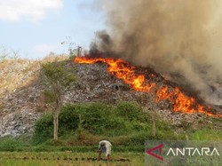 TPA Pakusari Jember Kebakaran Siang Tadi, Diduga Akibat Puntung Rokok
