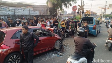 Kecelakaan Beruntun 6 Kendaraan di Kebon Pedes Bogor, Ada Korban Luka
