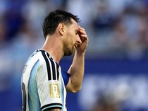 Sang Ayah Meninggal, Messi Ragu Bisa Main Lebih Lama Lagi
