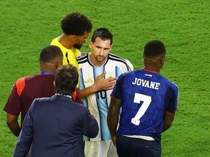 Canda Messi soal Dirampok dan Ditendangi Pemain Tanjung Verde