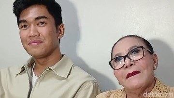 Mpok Atiek Bantah Dibuang Keluarga
