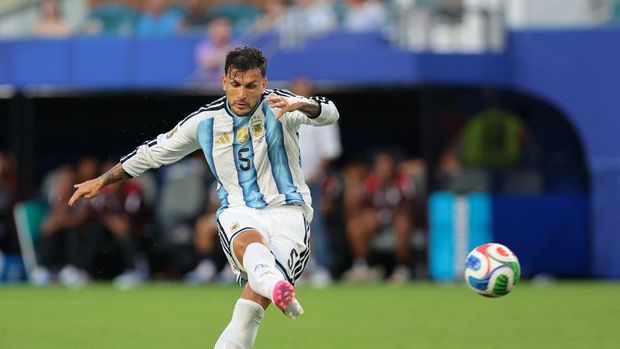 Soccer Football - FIFA World Cup 2026 - Round of 32 - Argentina v Cape Verde - Miami Stadium, Miami Gardens, Florida, U.S. - July 3, 2026 Argentina's Leandro Paredes shoots at goal IMAGN IMAGES via Reuters/Sam Navarro