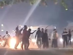 Viral Tawuran Pemuda Bersajam hingga Tutup Jalan di Parung Bogor