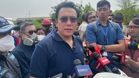 Pemerintah Gelar OMC untuk Padamkan Kebakaran TPA Jatiwaringin Besok