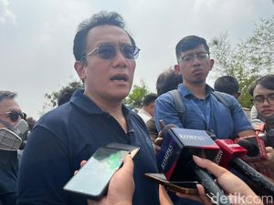 Wamen LH Sebut Kebakaran TPA Jatiwaringin Lebih Berbahaya dari Lahan Gambut