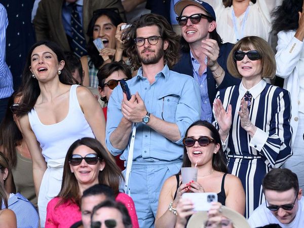 Momen Pacaran Andrew Garfield-Monica Barbaro Nonton Tenis