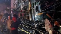 Truk di Labusel Tabrak Belasan Warga gegara Rem Blong, 2 Tewas-13 Luka-luka