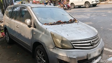 Mobil Terparkir Berbulan-bulan di Pinggir Jalan Bandung, Dishub Cari Pemilik