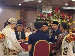 Viral Penghulu di Jaksel Pimpin Nikah Pakai 3 Bahasa Sekaligus, Begini Ceritanya
