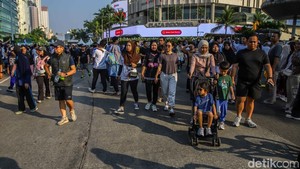 Semangat Warga Berolahraga di CFD Bundaran HI, Sambut Jakarta Menuju 5 Abad