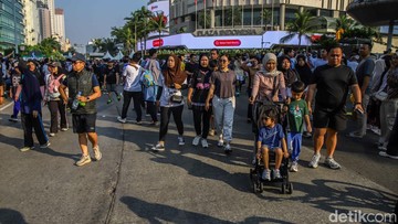 Semangat Warga Berolahraga di CFD Bundaran HI, Sambut Jakarta Menuju 5 Abad