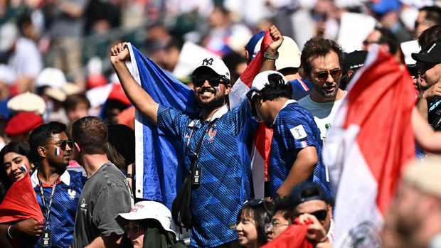 Soccer Football - FIFA World Cup 2026 - Round of 16 - Paraguay v France - Philadelphia Stadium, Philadelphia, Pennsylvania, U.S. - July 4, 2026  France fans inside the stadium before the match REUTERS/Dylan Martinez
