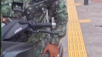 Gaya-gayaan Pemotor Jajah Trotoar Depok Ngaku Tentara padahal Bukan