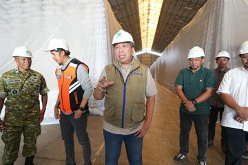 Berita dari Detik Finance: BULOG Gerak Cepat Tangani Masalah Hama di Gudang Beras Karawang