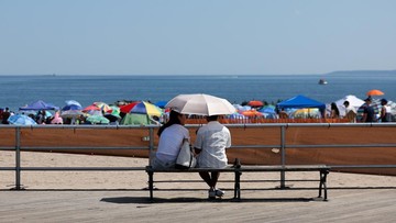 AS Terpanggang! Rekor Suhu Tembus 43 Derajat Celsius