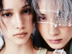 Gaya Kompak Huening Kai TXT & Huening Bahiyyih Kep1er, Kakak-Adik Idol KPop