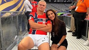 Pacar Erling Haaland Unggah Pesan Menyentuh Usai Norwegia Singkirkan Brasil