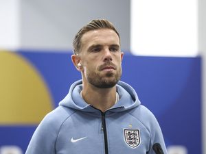 Jordan Henderson Vs Meksiko: 0 Main, 1 Kartu Kuning, Cedera Pula