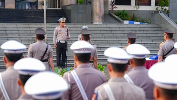 Kakorlantas Bicara Filosofi Singkong, Ajak Jajaran Jaga Marwah-Ikhlas Layani Masyarakat