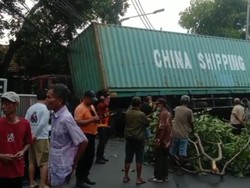 Kontainer Terguling, Jalan Banjar Sugihan-Babat Jerawat Sempat Macet Total