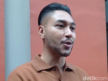 Siti Badriah 'Tagih' Nafkah Rp200 Juta ke Krisjiana: Candaan Manis
