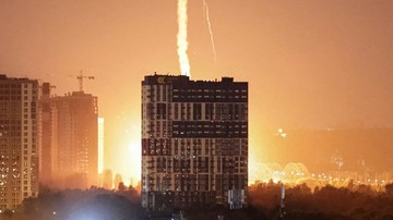 Rusia Bombardir Ibu Kota Ukraina, 9 Orang Tewas-Puluhan Luka