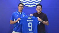 Balsa Sekulic dan Luka Menalo 'Rebutan' Nomor 9 di Persib