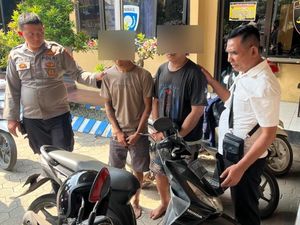 2 Maling Asal Surabaya Dimassa saat Kepergok Bobol SDN di Mojokerto