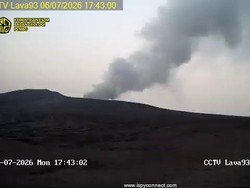 Anak Krakatau Erupsi Lagi, Abu Vulkanik Membumbung 150 Meter