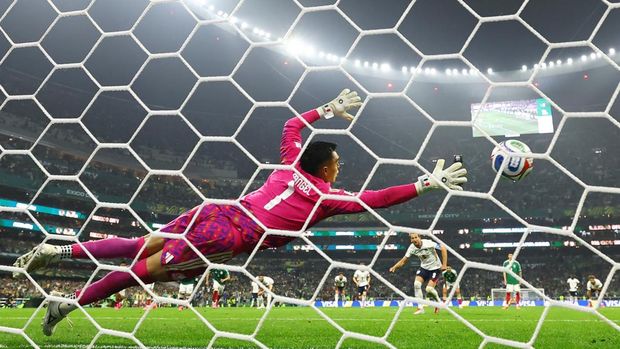 Penalti Harry Kane mengantar Inggris unggul 3-1 pada menit ke-60.
